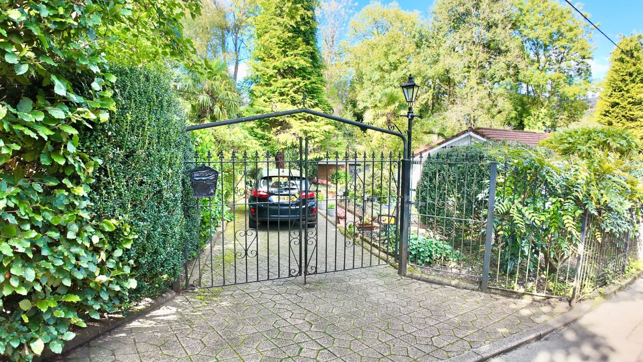 Tylacoch Place, Treorchy, CF42