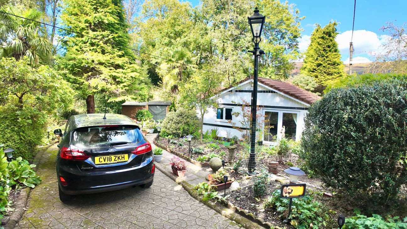 Tylacoch Place, Treorchy, CF42