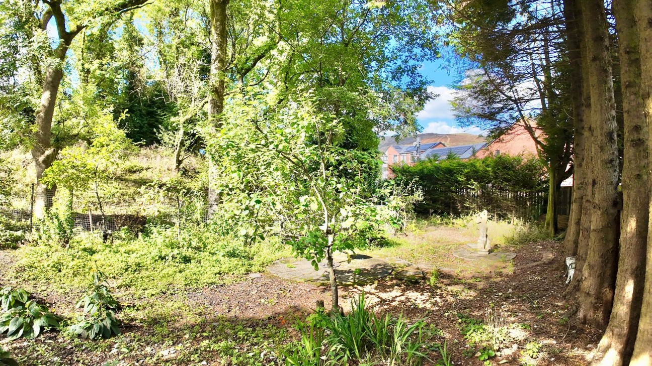 Tylacoch Place, Treorchy, CF42