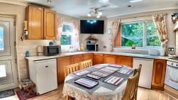 Tylacoch Place, Treorchy, CF42