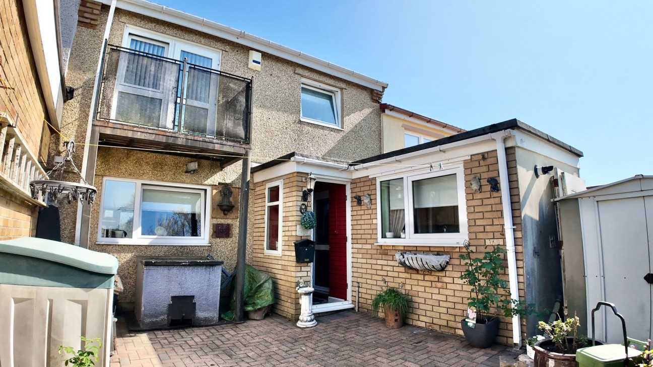 Elm Court, Newbridge, NP11