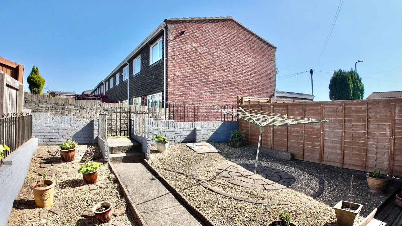 Elm Court, Newbridge, NP11