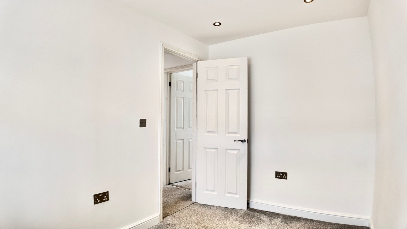 Brynmynach Avenue, Ystrad Mynach, CF82