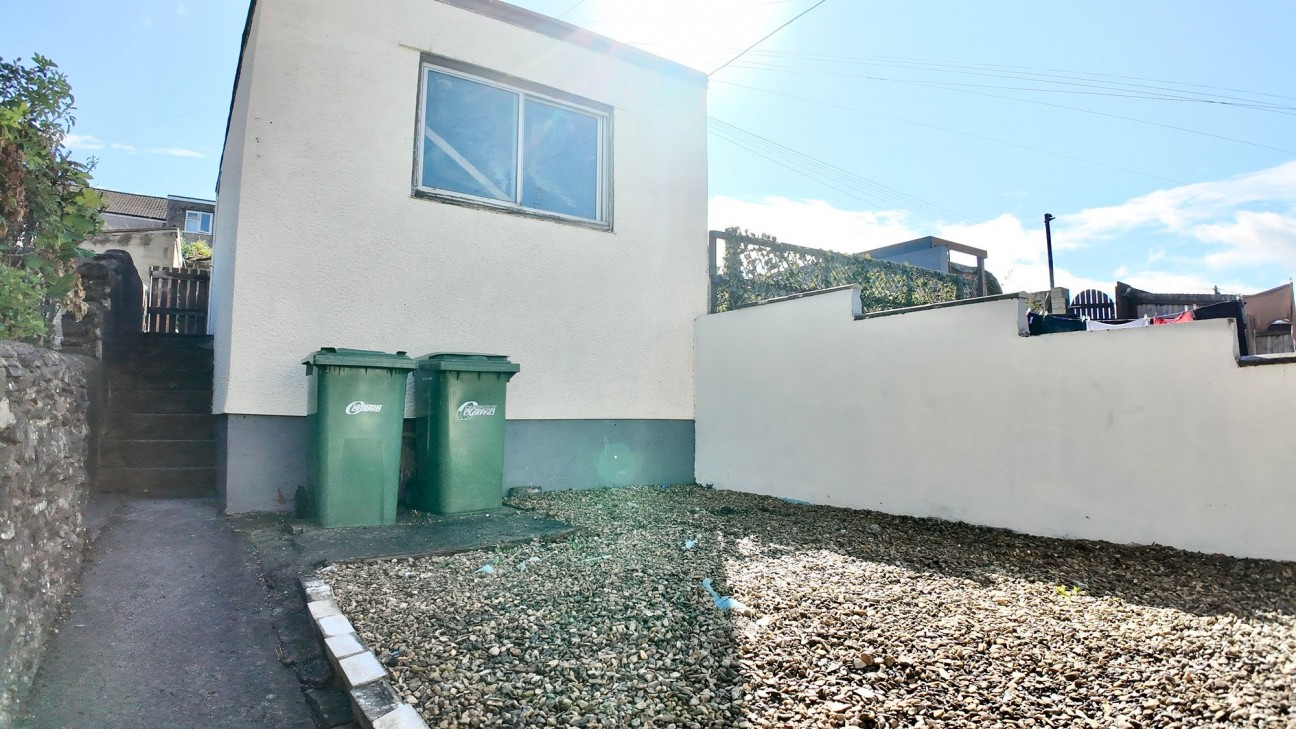 Commercial Street, Aberbargoed, CF81