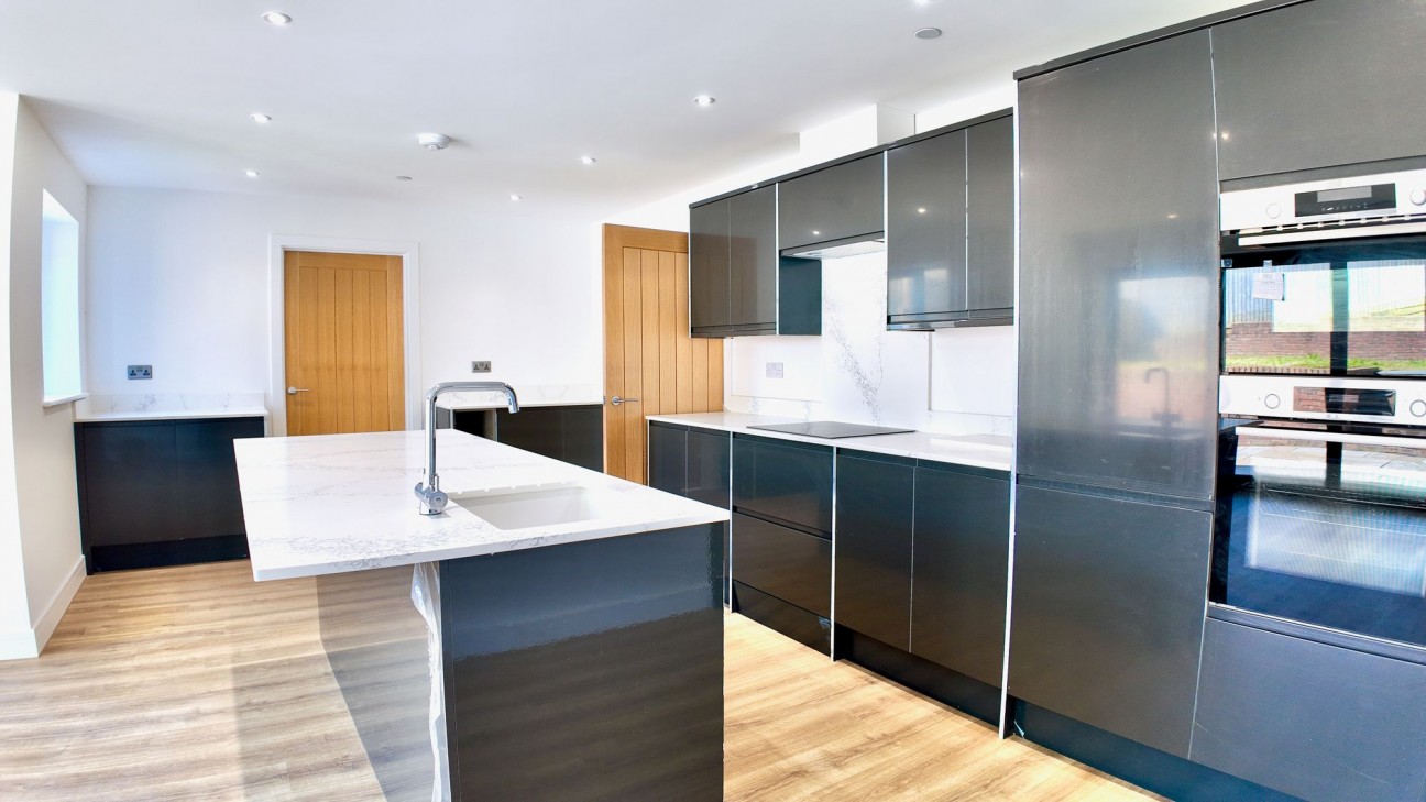 Albertina Court, Albertina Road, NP11