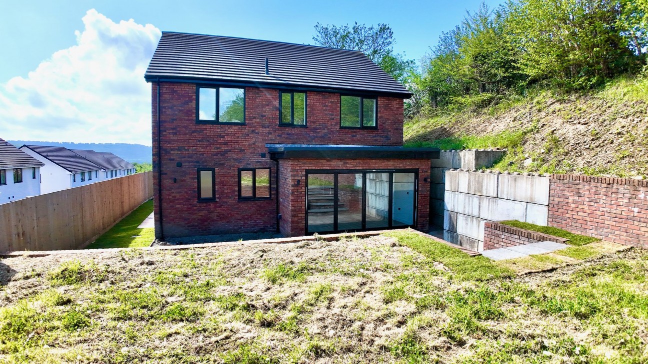 Albertina Court, Albertina Road, NP11