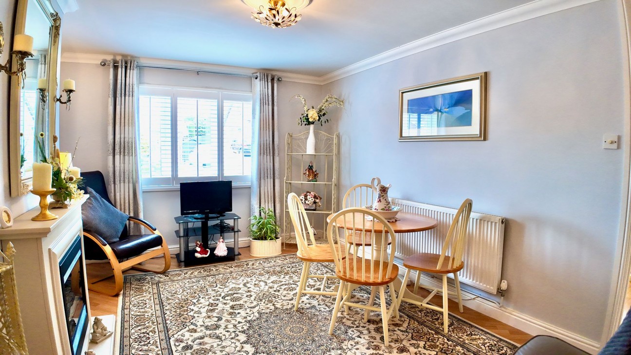 Raglan Close, Blackwood, NP12