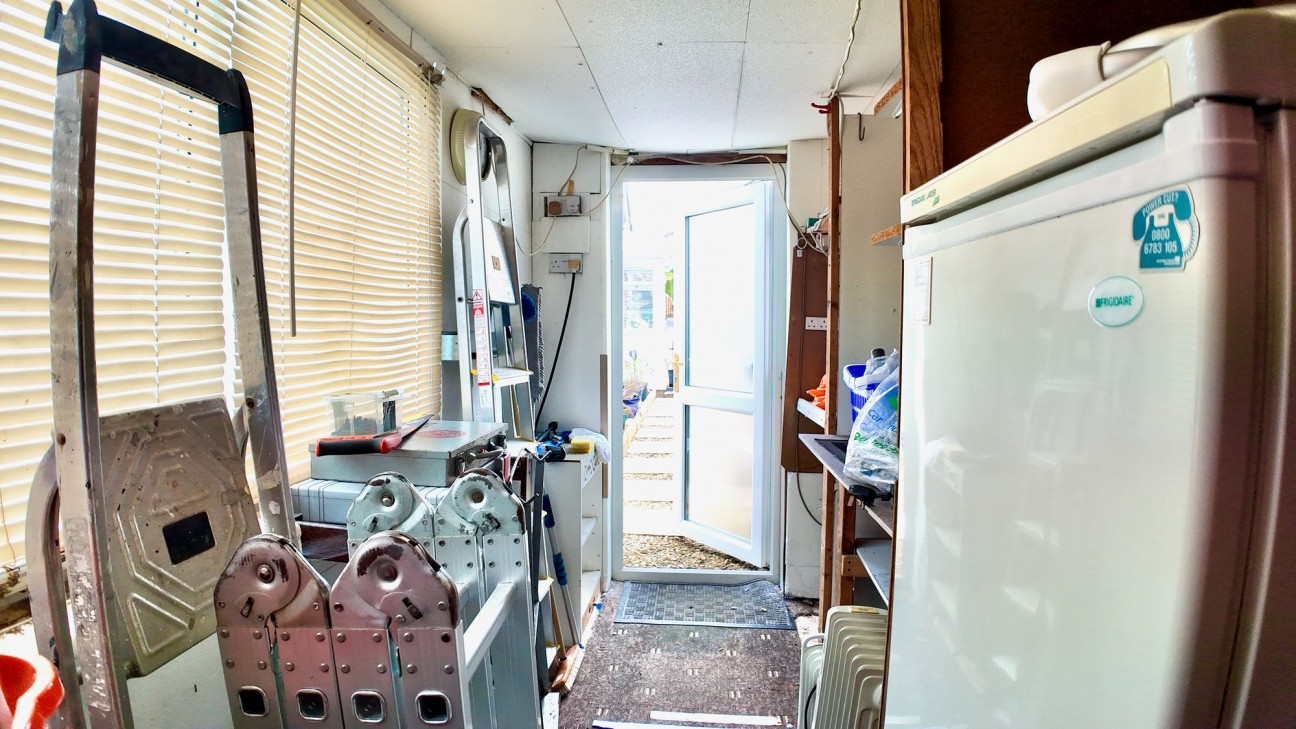 Raglan Close, Blackwood, NP12