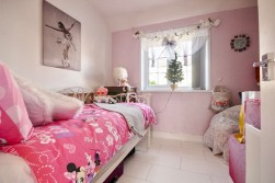 Brynglas Avenue, Pontllanfraith, NP12