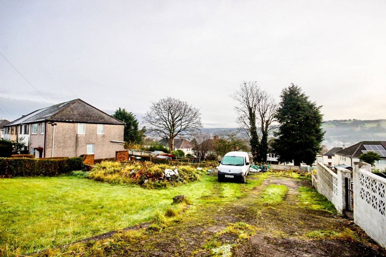 Brynglas Avenue, Pontllanfraith, NP12