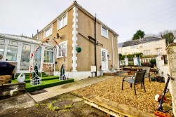 Brynglas Avenue, Pontllanfraith, NP12