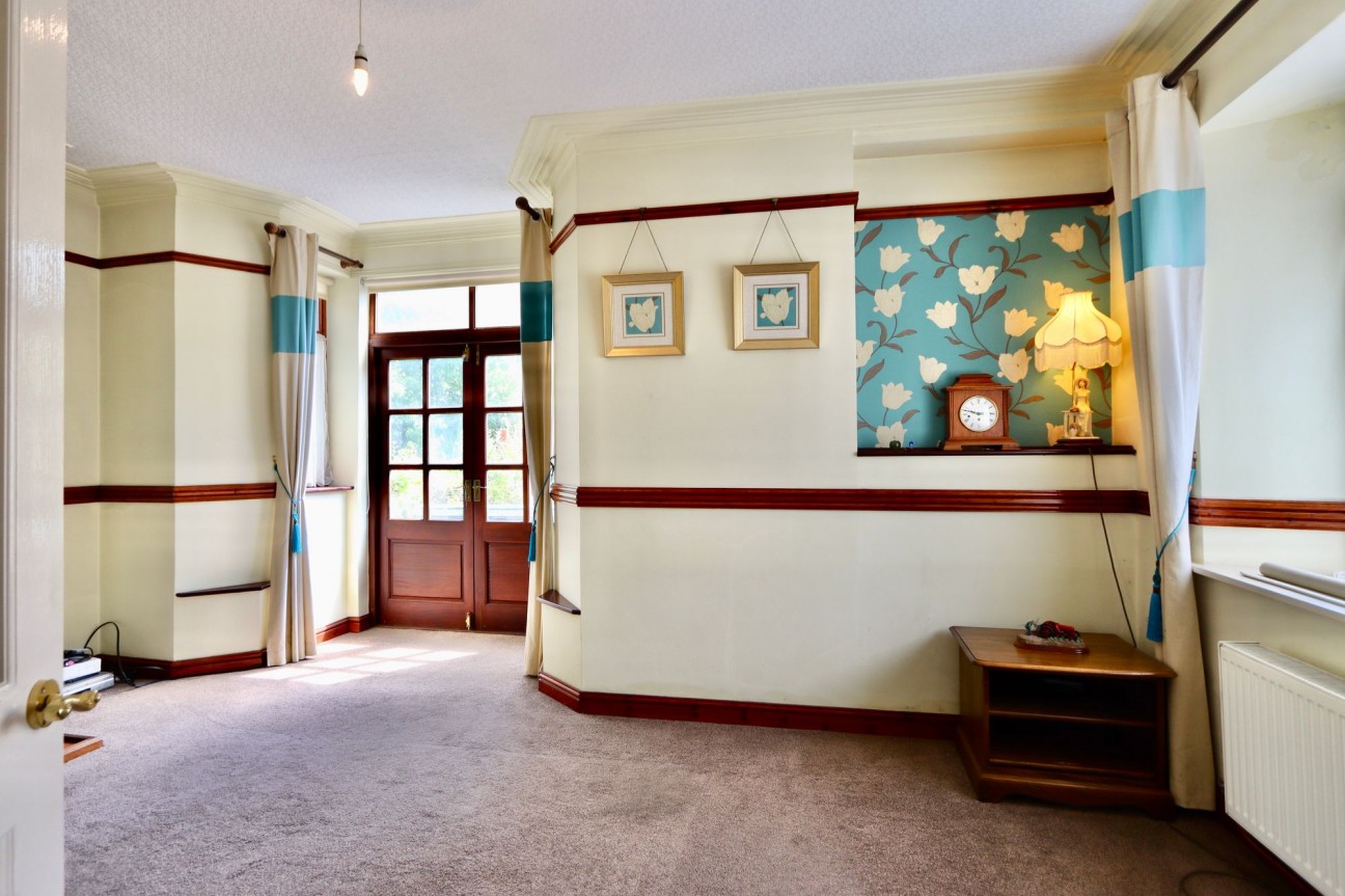 Commercial Street, Pengam, NP12