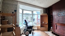 Windsor Avenue, Newbridge, NP11