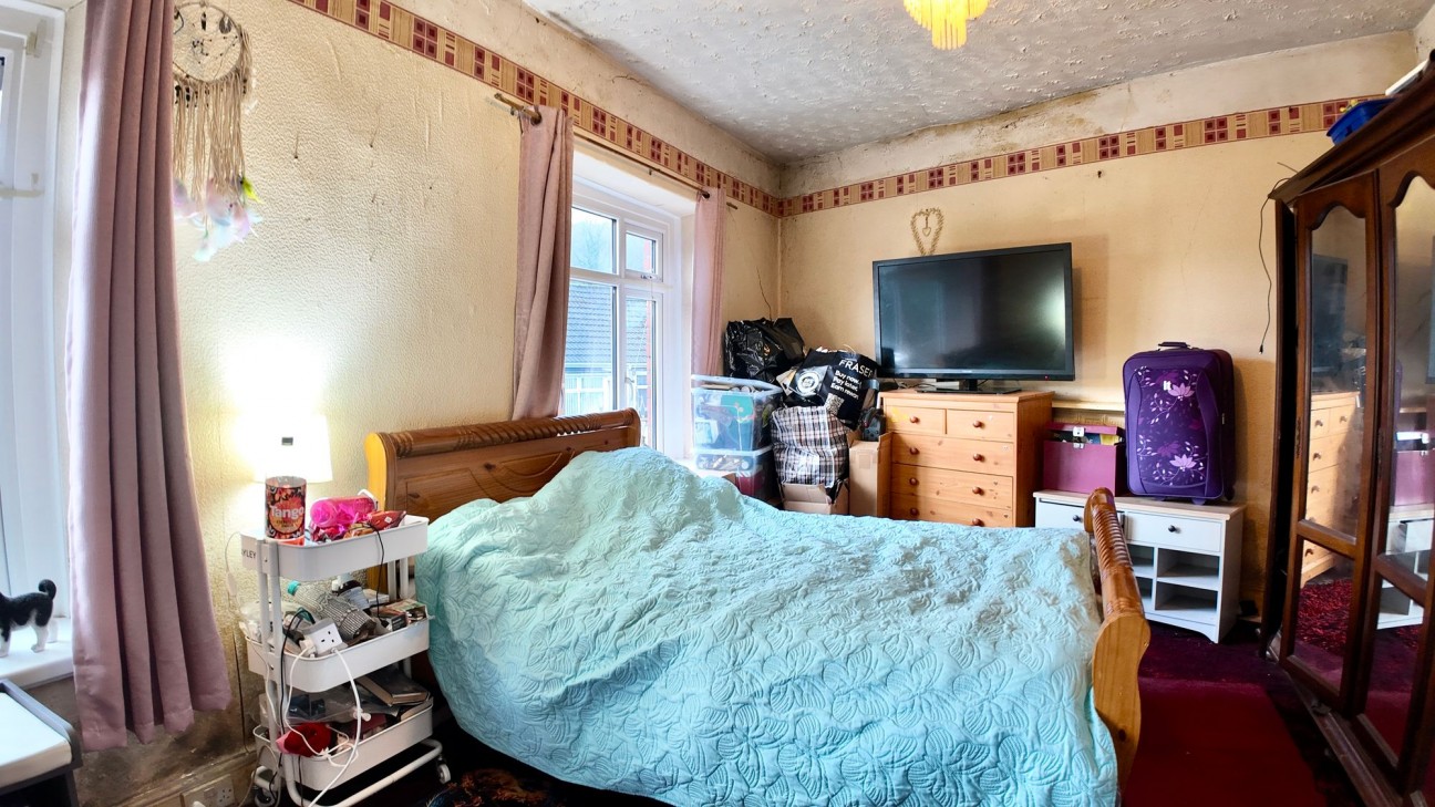 Windsor Avenue, Newbridge, NP11