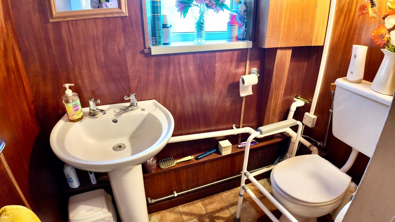 Blackwood Road, Pontllanfraith, NP12