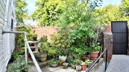 Blackwood Road, Pontllanfraith, NP12