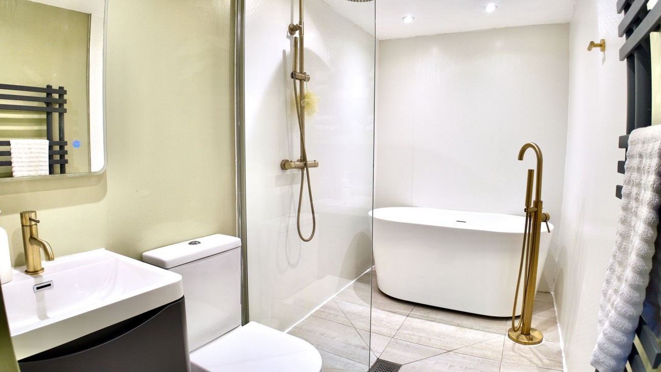 Hillside Road, Crumlin, NP11