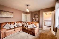 Bryn Road, Markham, NP12