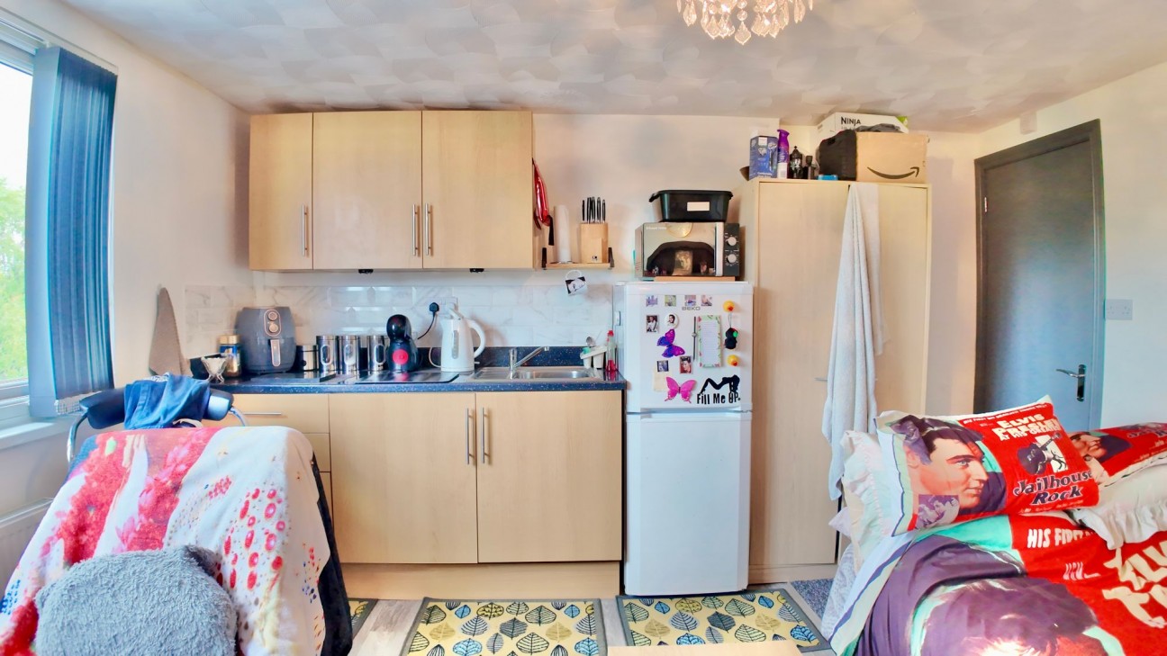 High Street, Blackwood, NP12