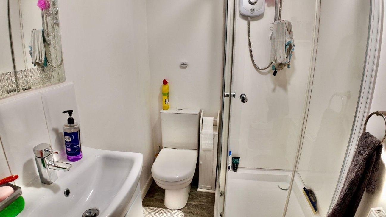 High Street, Blackwood, NP12