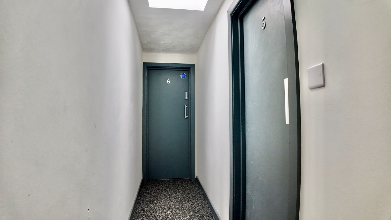 High Street, Blackwood, NP12