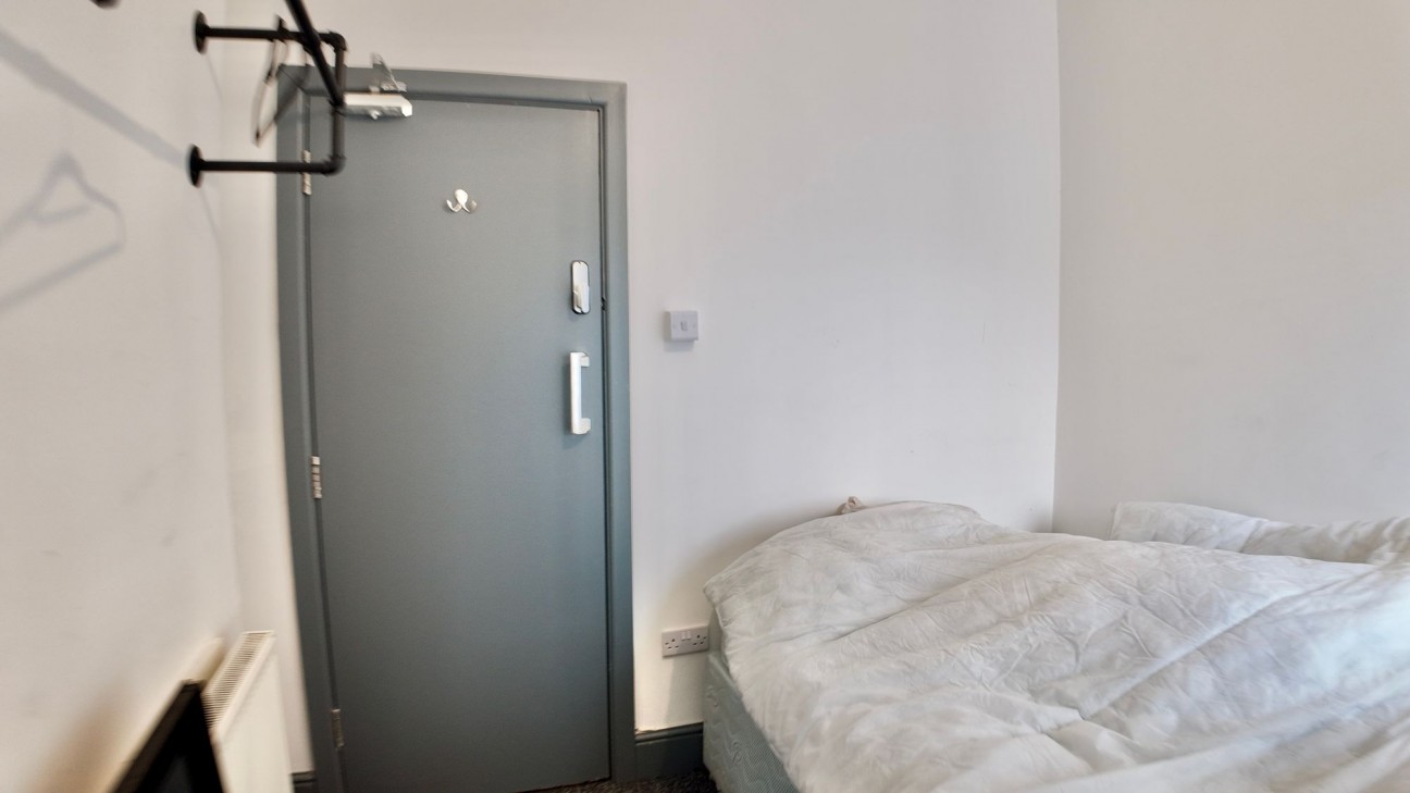 High Street, Blackwood, NP12