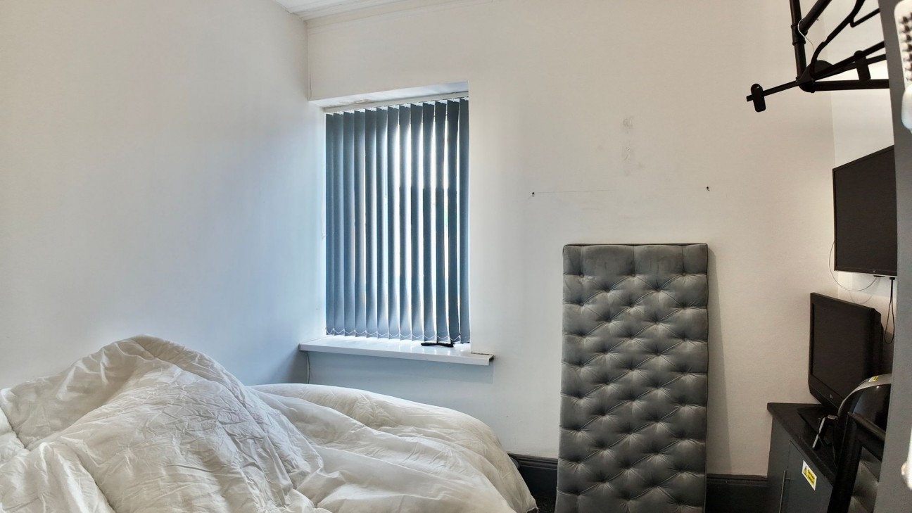 High Street, Blackwood, NP12