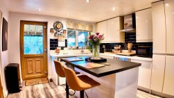 Llys Cyncoed, Oakdale, NP12