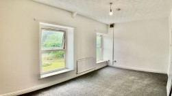 46 High St, Fleur-De-Lis, NP12