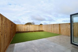 Heol-Y-Bedw Hirion, Markham, NP12