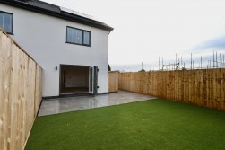 Heol-Y-Bedw Hirion, Markham, NP12