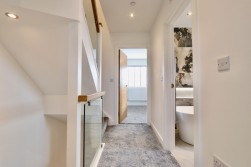 Heol-Y-Bedw Hirion, Markham, NP12