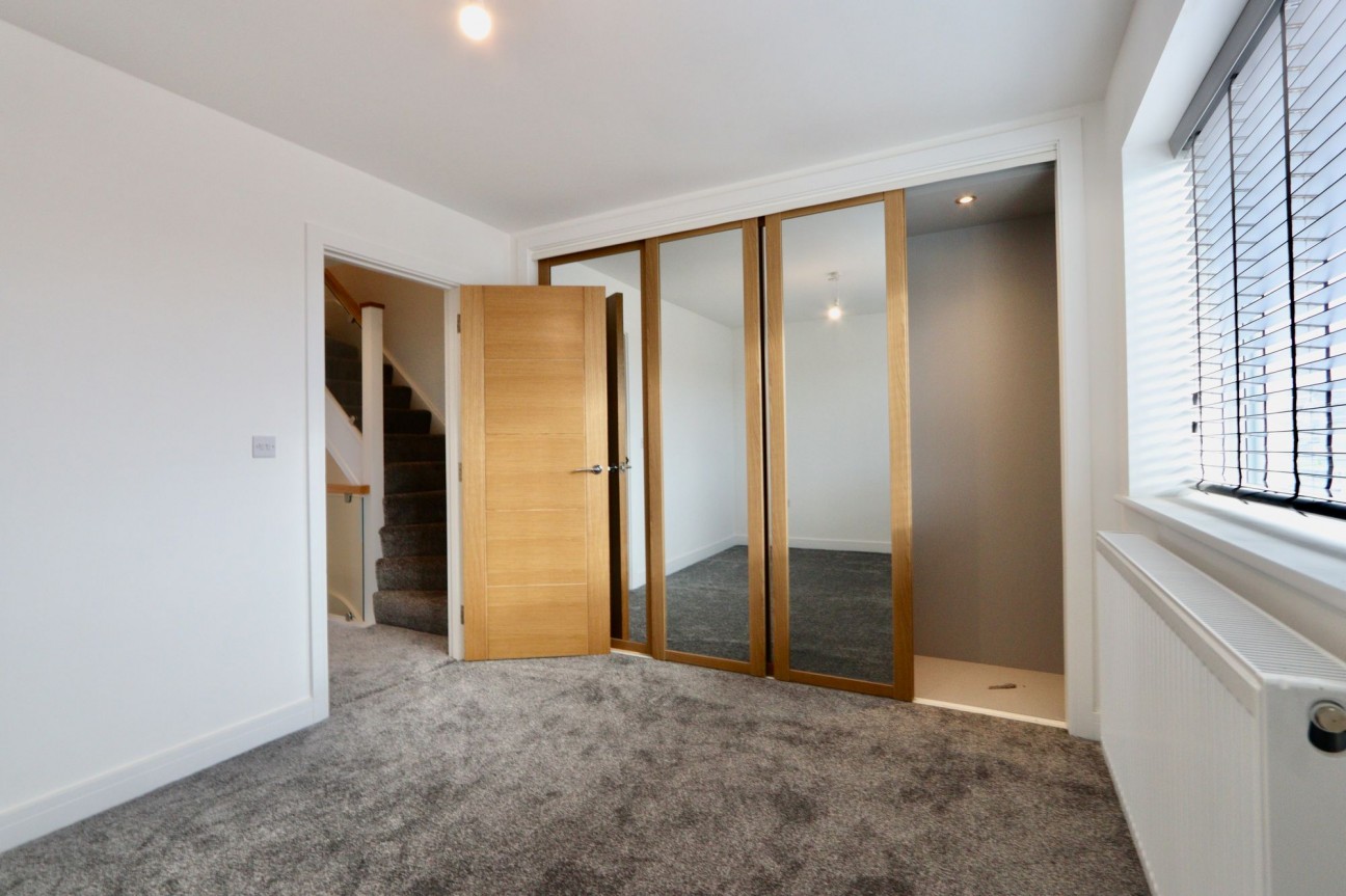 Heol-Y-Bedw Hirion, Markham, NP12