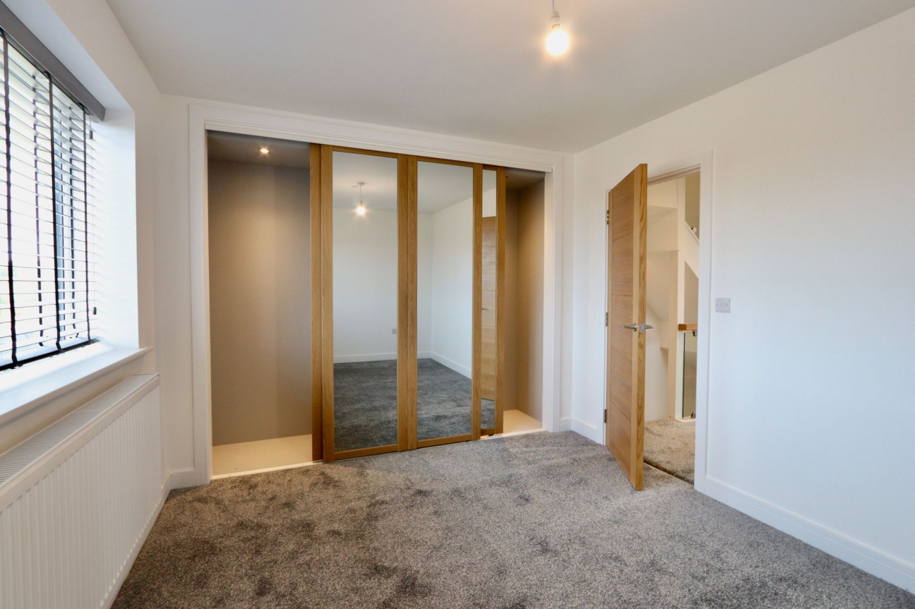Heol-Y-Bedw Hirion, Markham, NP12