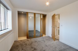 Heol-Y-Bedw Hirion, Markham, NP12