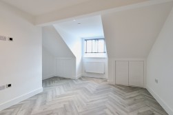 Heol-Y-Bedw Hirion, Markham, NP12