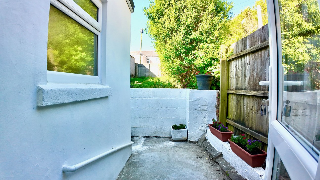 Francis Street, Bargoed, CF81