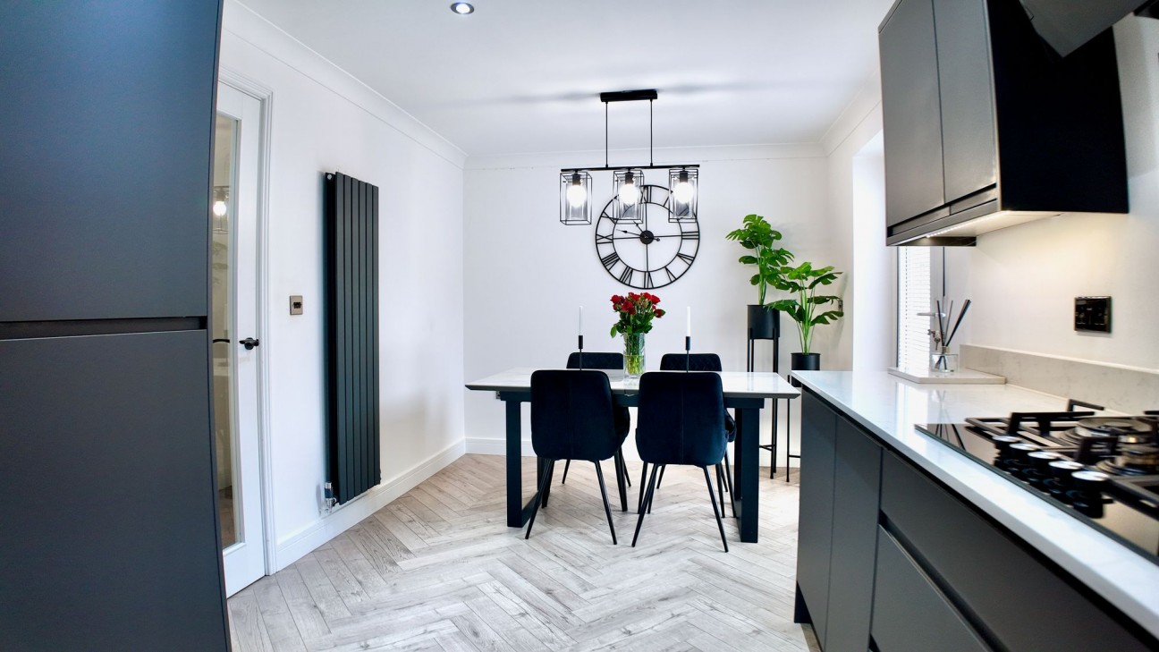 Field Close, Pontllanfraith, NP12