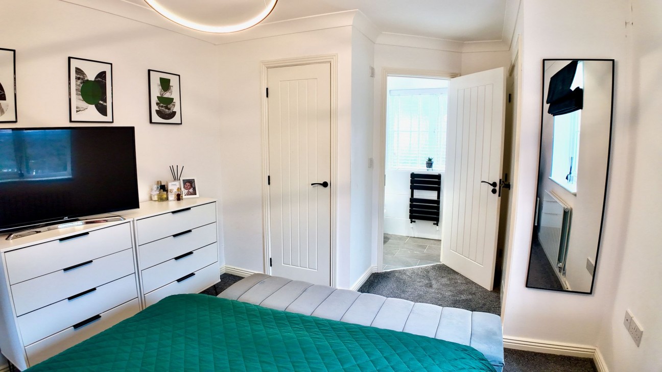 Field Close, Pontllanfraith, NP12