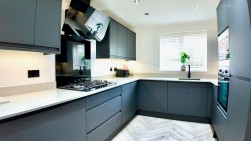 Field Close, Pontllanfraith, NP12