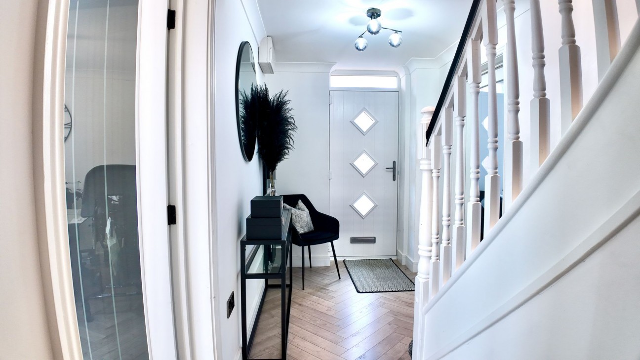 Field Close, Pontllanfraith, NP12