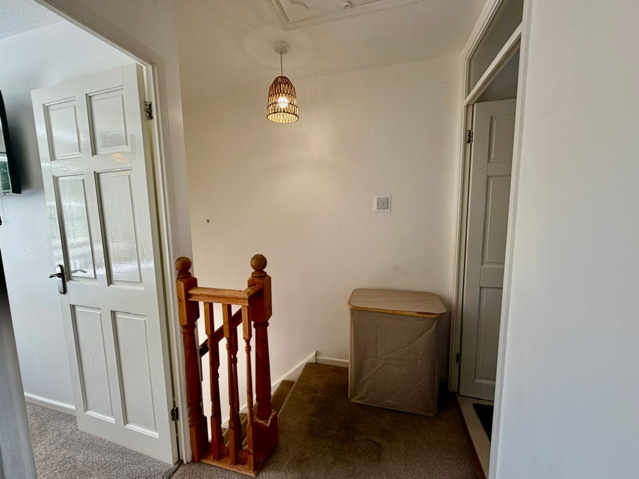 Castell Llwyd, Ystrad Mynach, CF82