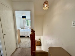 Castell Llwyd, Ystrad Mynach, CF82