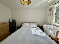 Castell Llwyd, Ystrad Mynach, CF82