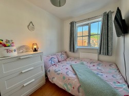 Castell Llwyd, Ystrad Mynach, CF82