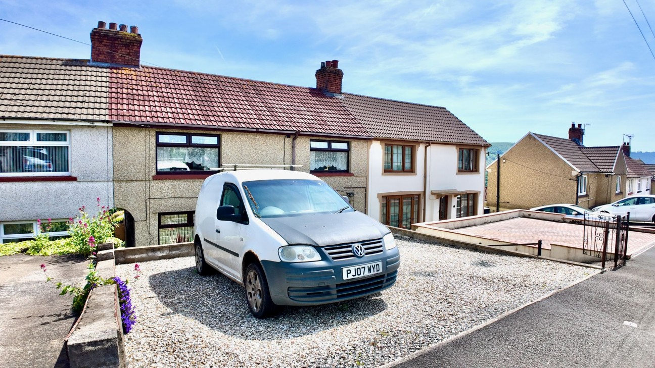 Fflorens Road, Newbridge, NP11