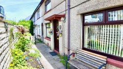 Fflorens Road, Newbridge, NP11