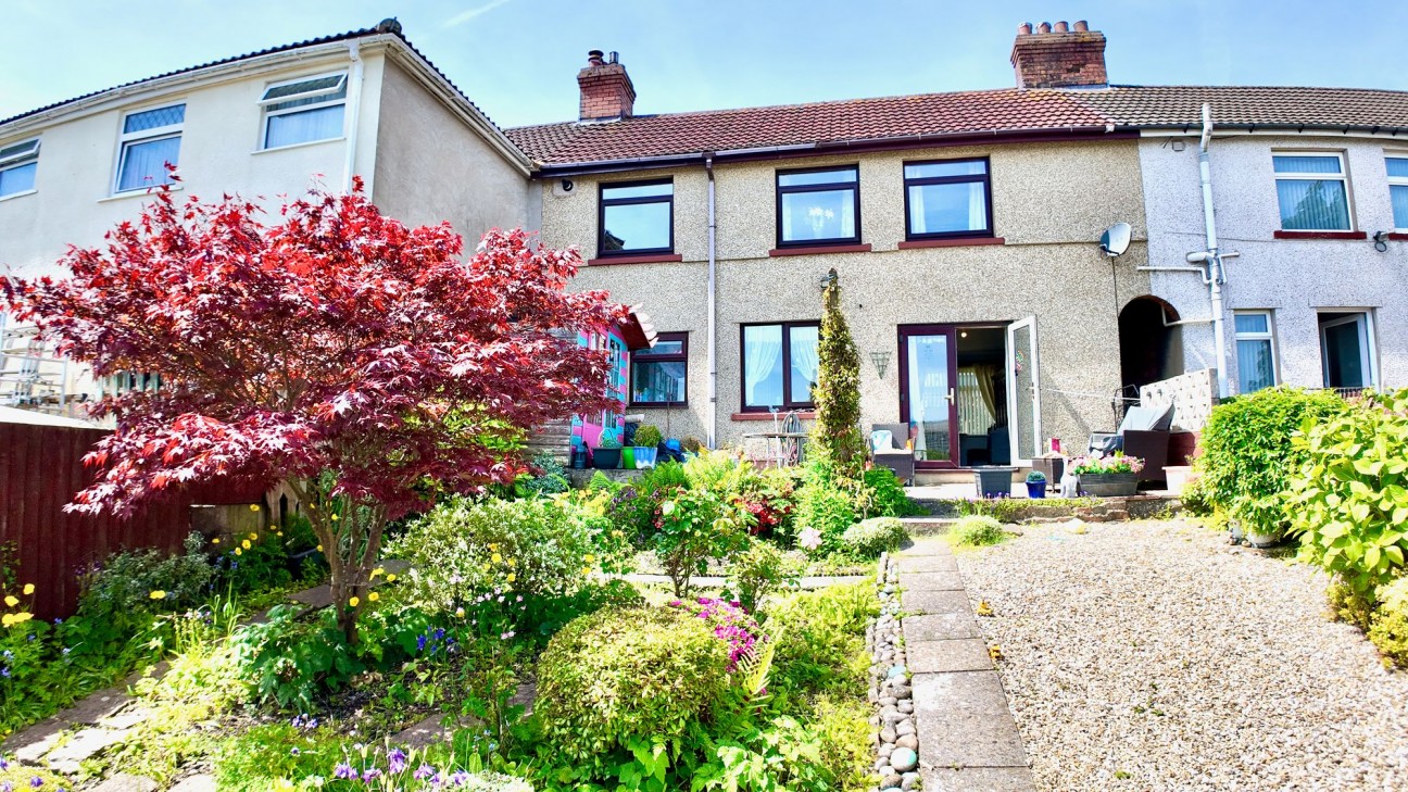 Fflorens Road, Newbridge, NP11