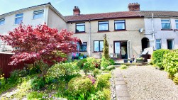 Fflorens Road, Newbridge, NP11