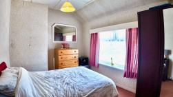 Fflorens Road, Newbridge, NP11